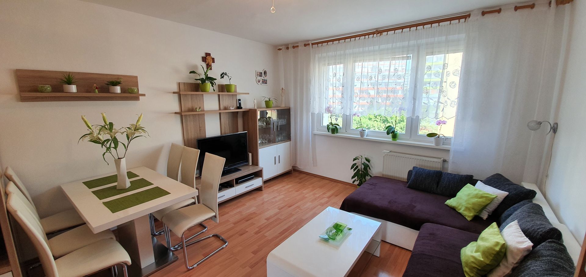 PREDANÉ 4 izbový byt Šášovská Bratislava Petržalka